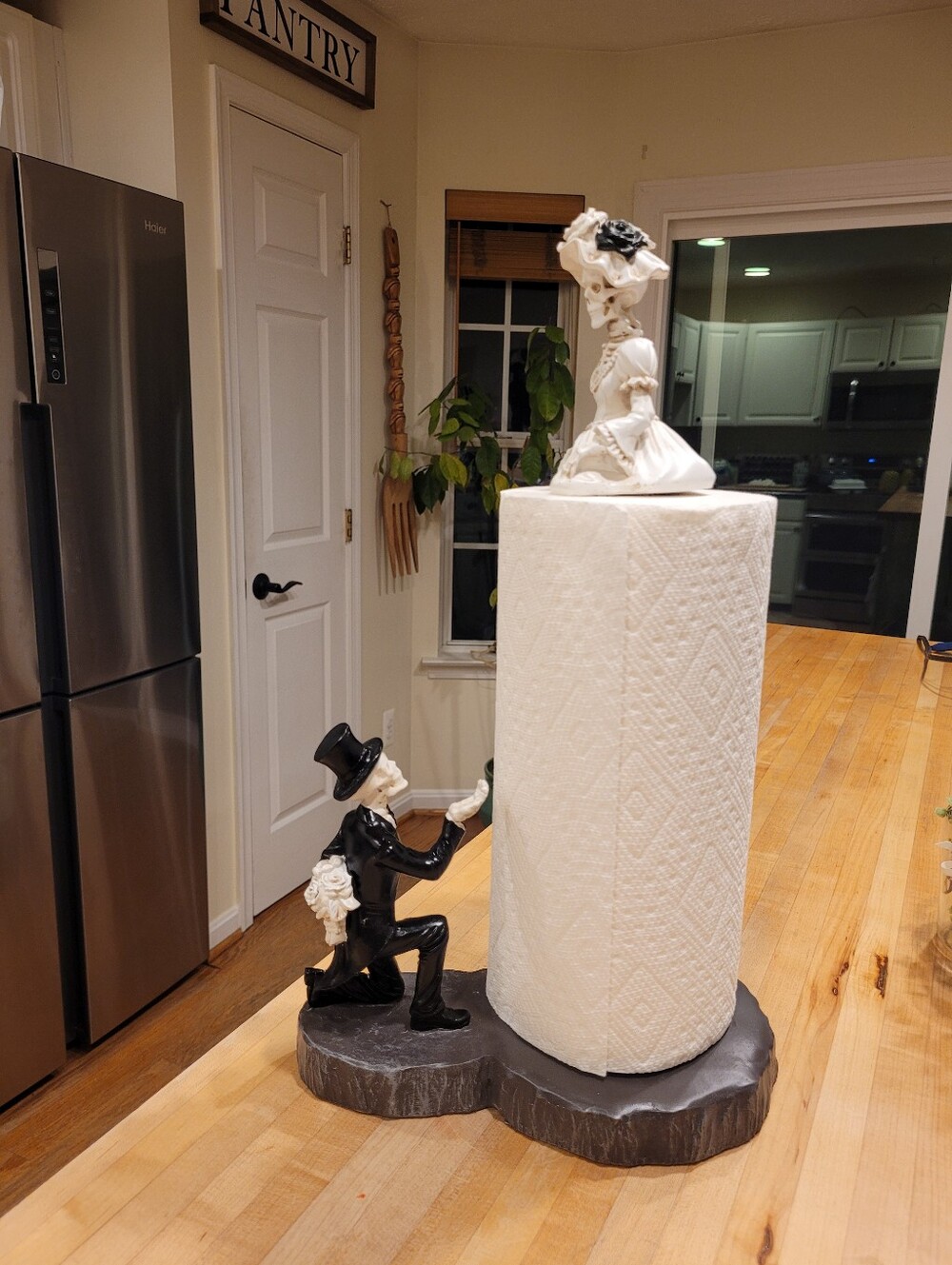 NEW Well Equipped Kitchen "The Proposal" Skeleton Couple Paper Towel Holder
